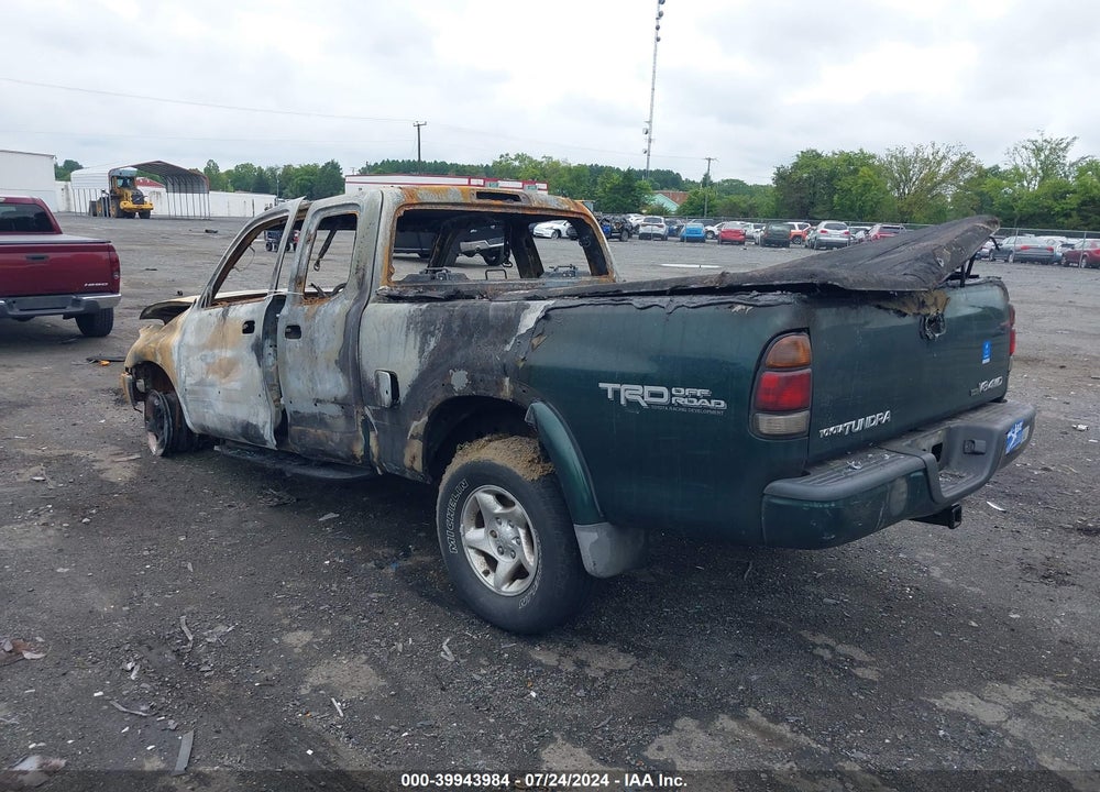 2001 TOYOTA TUNDRA LTD V8 VIN: 5TBBT48171S167421