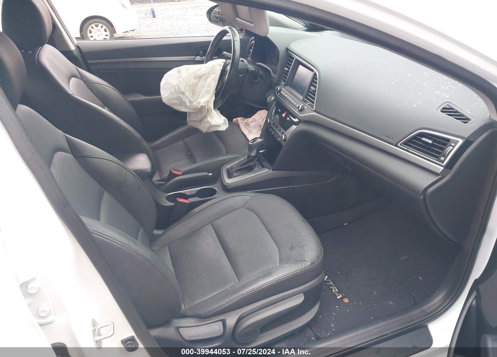 2017 HYUNDAI ELANTRA LIMITED VIN: 5NPD84LF6HH009589