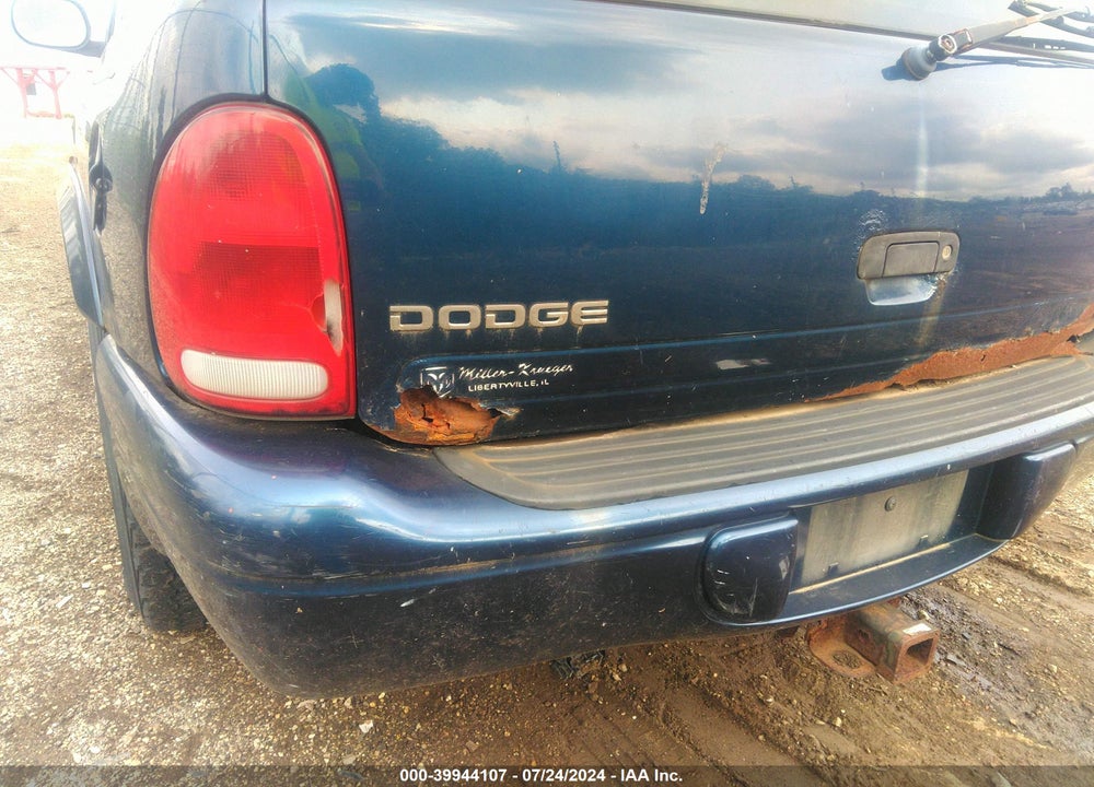 2000 DODGE DURANGO VIN: 1B4HS28N7YF272396