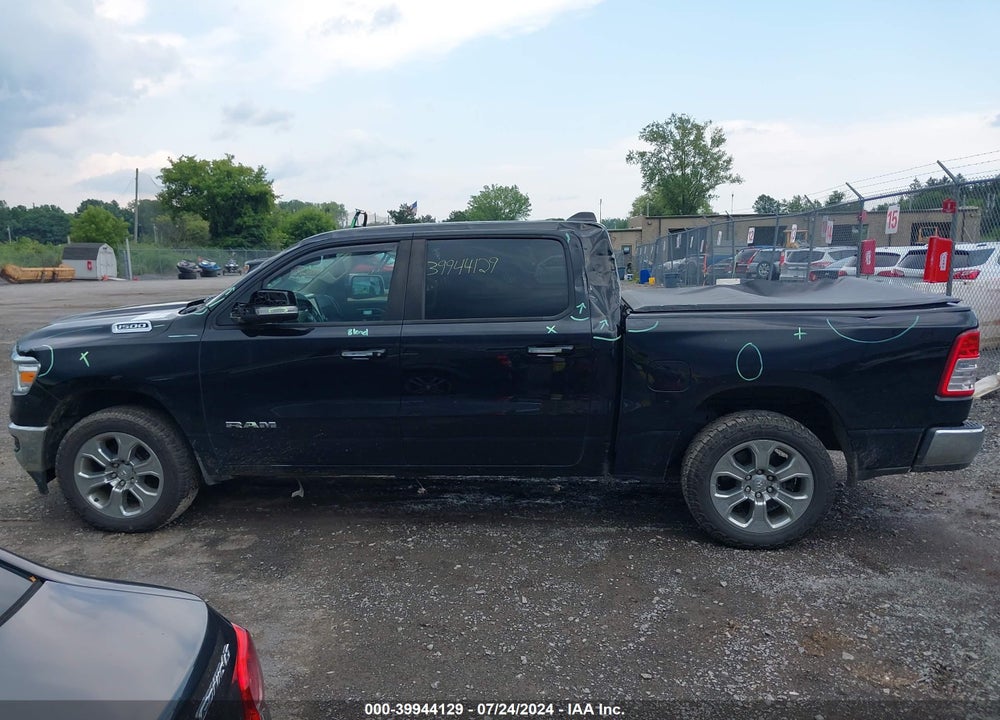 2020 RAM 1500 BIG HORN 4X4 5'7 BOX VIN: 1C6RRFFG1LN335643