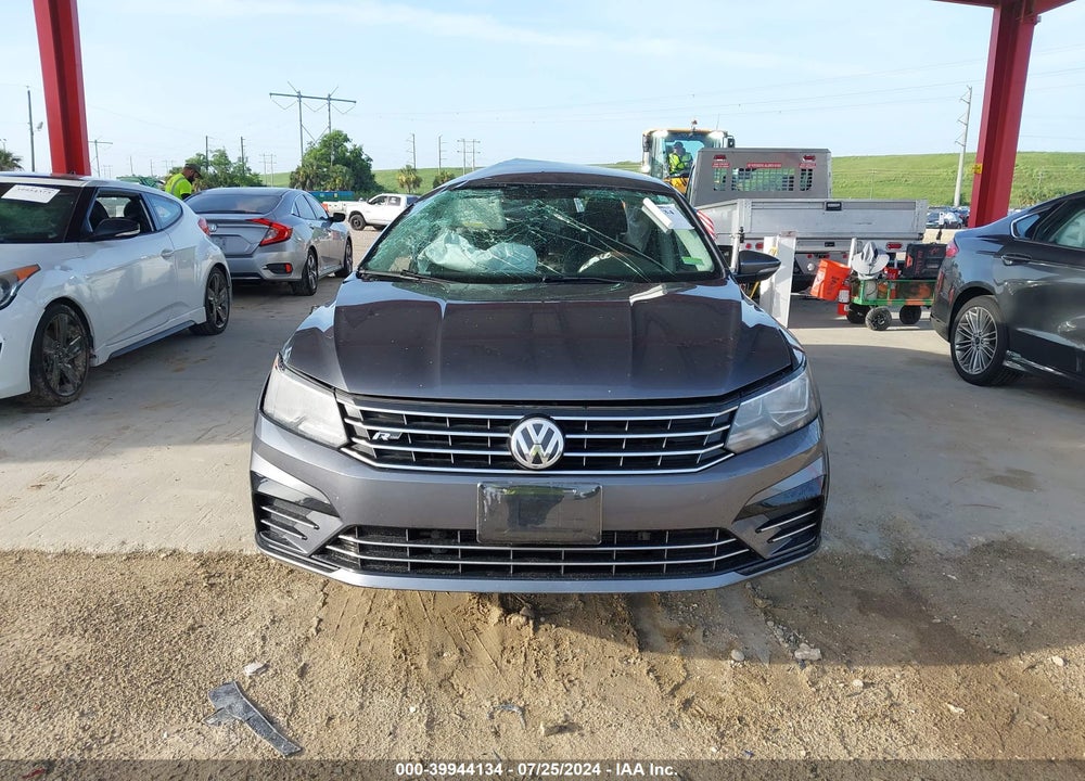 2017 VOLKSWAGEN PASSAT 1.8T R-LINE VIN: 1VWDT7A32HC076949