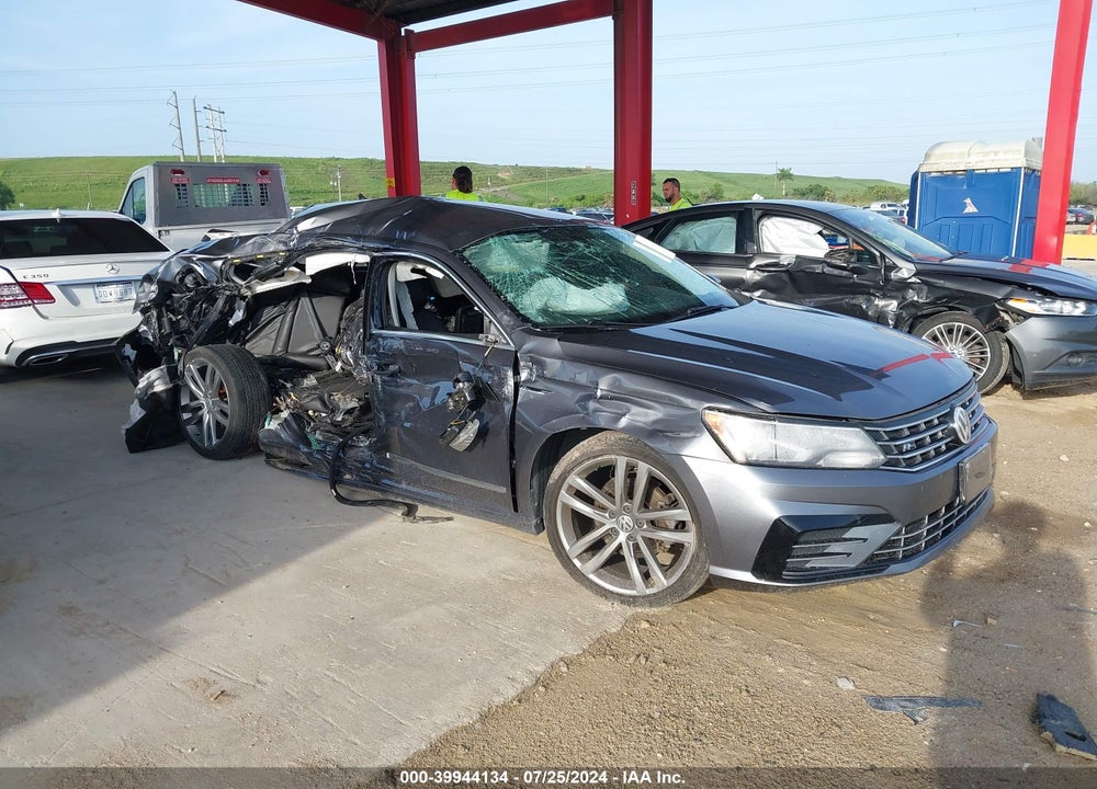 2017 VOLKSWAGEN PASSAT 1.8T R-LINE VIN: 1VWDT7A32HC076949