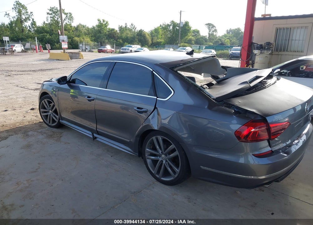 2017 VOLKSWAGEN PASSAT 1.8T R-LINE VIN: 1VWDT7A32HC076949