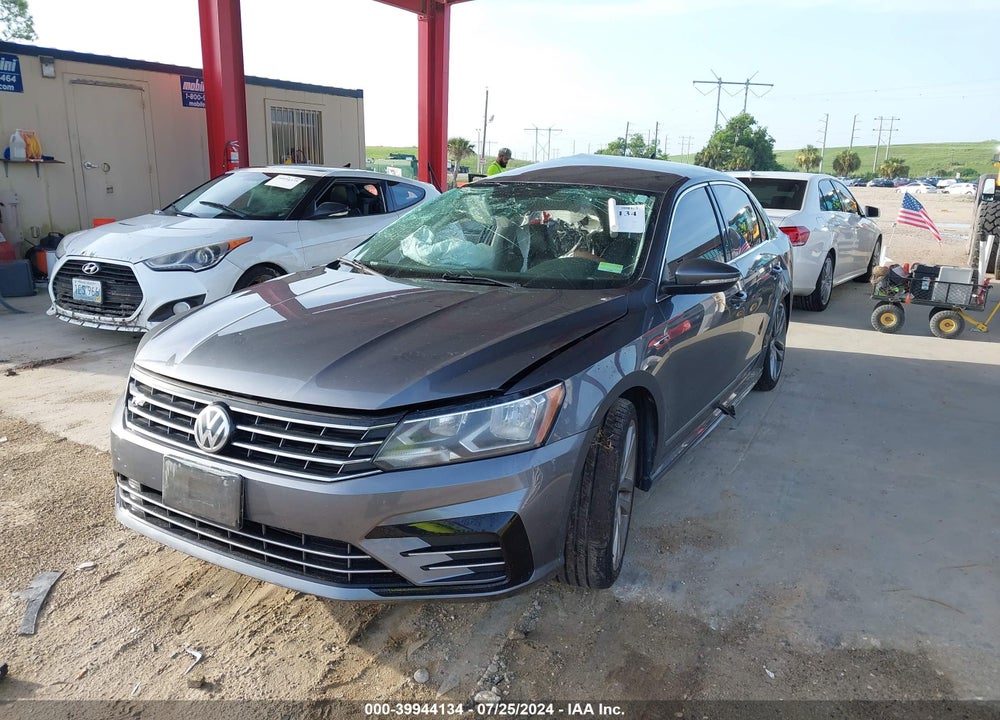2017 VOLKSWAGEN PASSAT 1.8T R-LINE VIN: 1VWDT7A32HC076949