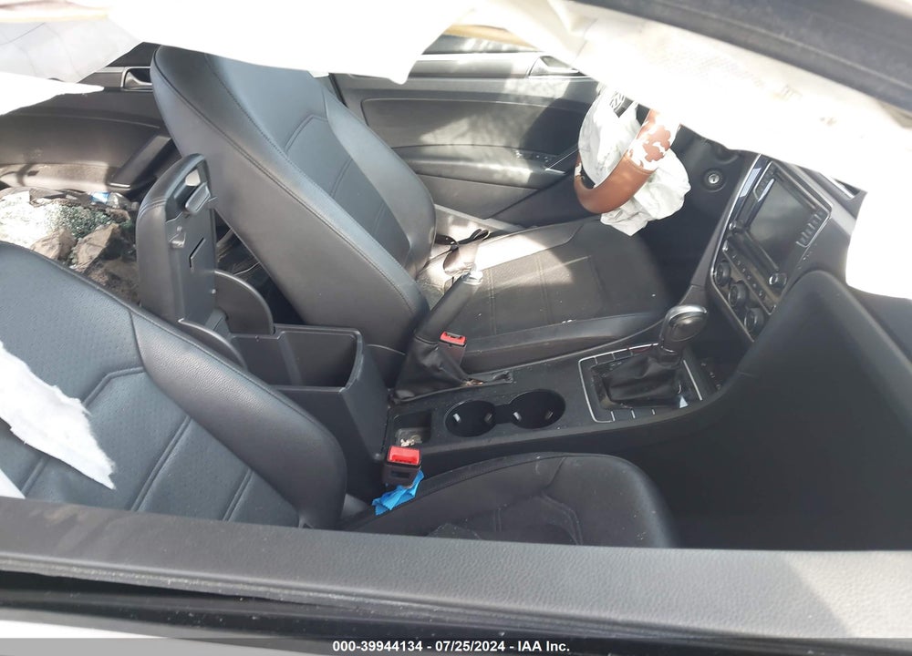 2017 VOLKSWAGEN PASSAT 1.8T R-LINE VIN: 1VWDT7A32HC076949