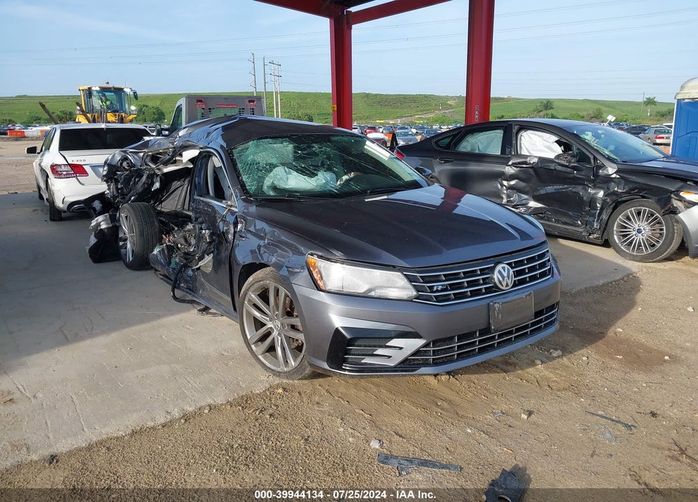 2017 VOLKSWAGEN PASSAT 1.8T R-LINE VIN: 1VWDT7A32HC076949