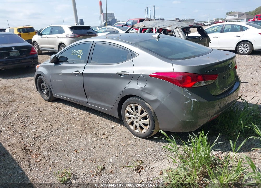 2013 HYUNDAI ELANTRA GLS VIN: 5NPDH4AE5DH212333