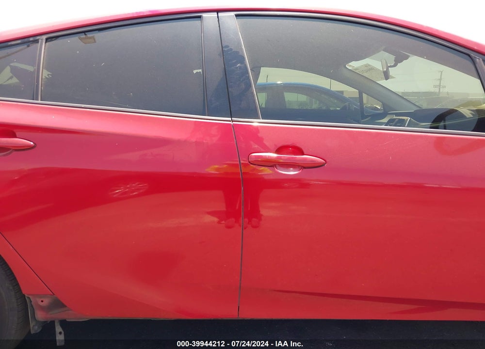 2016 TOYOTA PRIUS VIN: JTDKARFU7G3518037