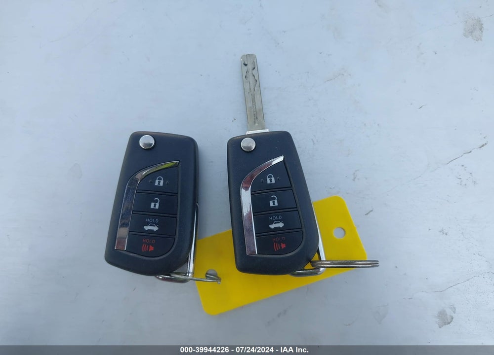 2019 TOYOTA CAMRY SE VIN: 4T1B11HK2KU771634