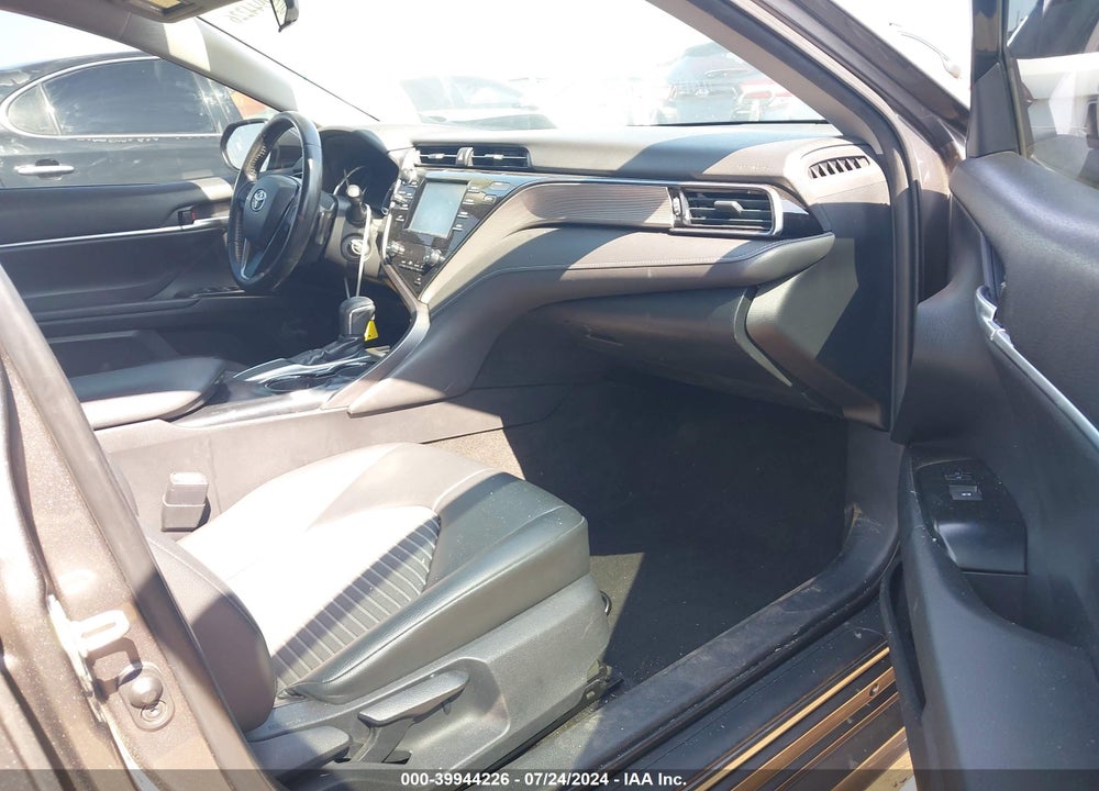 2019 TOYOTA CAMRY SE VIN: 4T1B11HK2KU771634