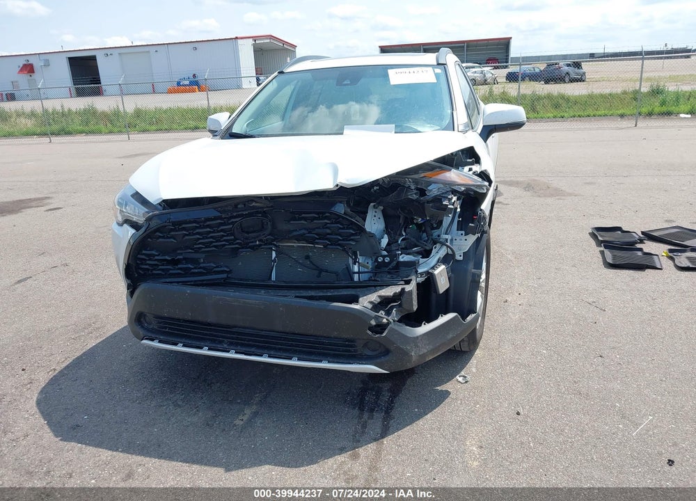 2022 TOYOTA COROLLA CROSS LE VIN: 7MUBAABG0NV004260