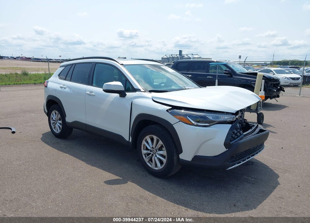 2022 TOYOTA COROLLA CROSS LE VIN: 7MUBAABG0NV004260