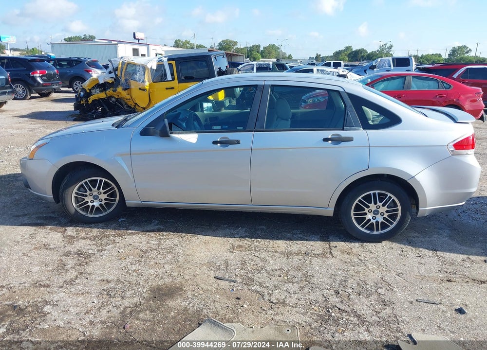 2010 FORD FOCUS SE VIN: 1FAHP3FN5AW251510
