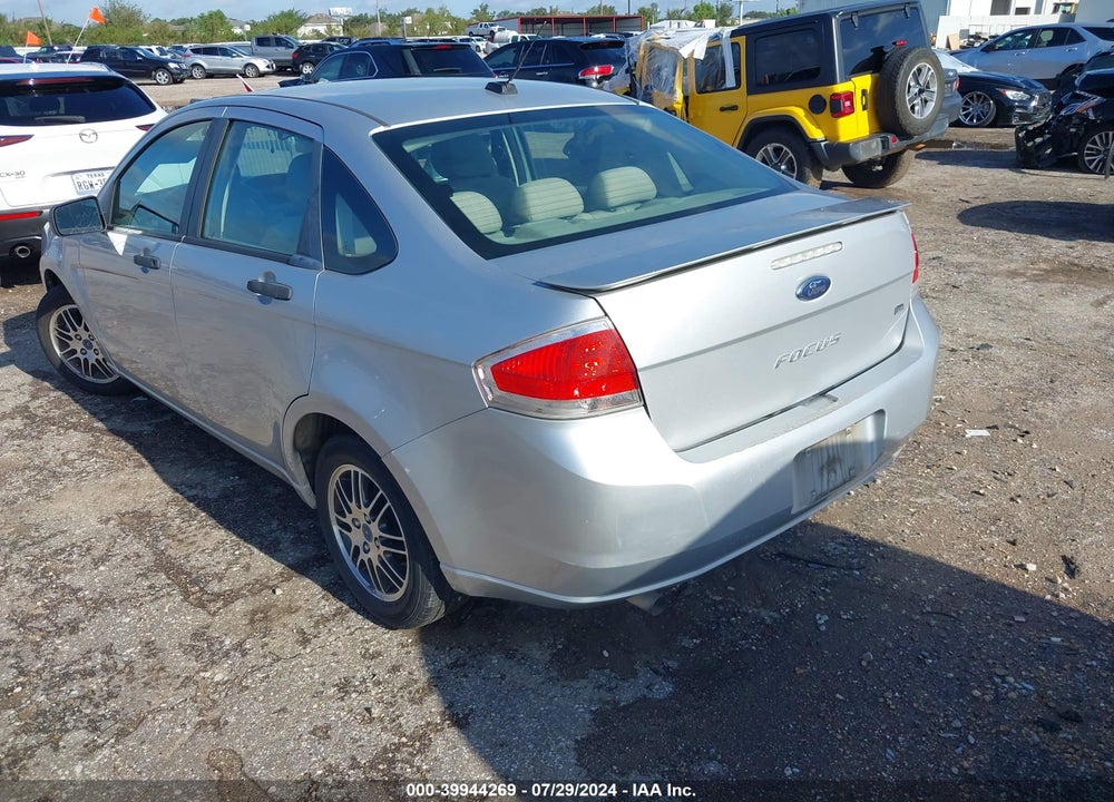2010 FORD FOCUS SE VIN: 1FAHP3FN5AW251510