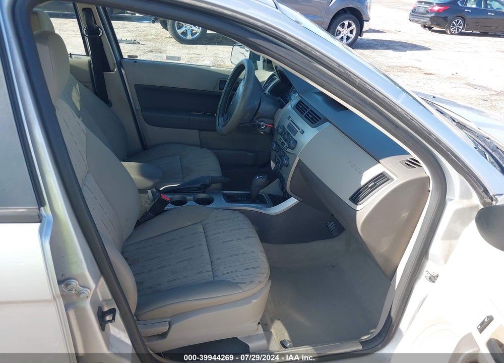 2010 FORD FOCUS SE VIN: 1FAHP3FN5AW251510