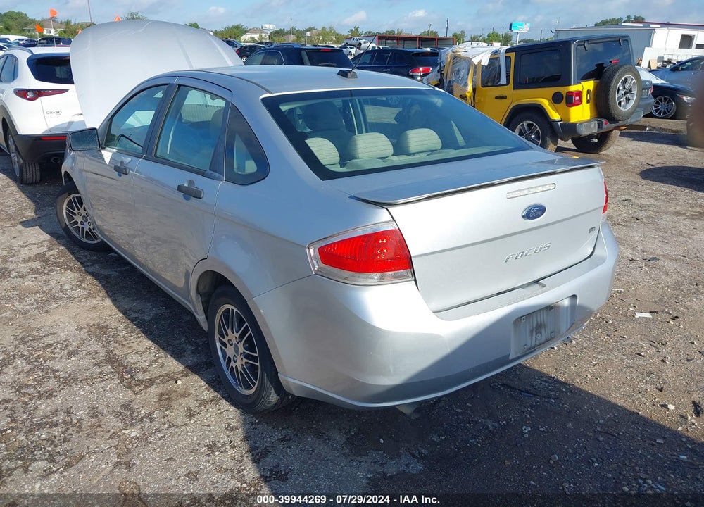2010 FORD FOCUS SE VIN: 1FAHP3FN5AW251510
