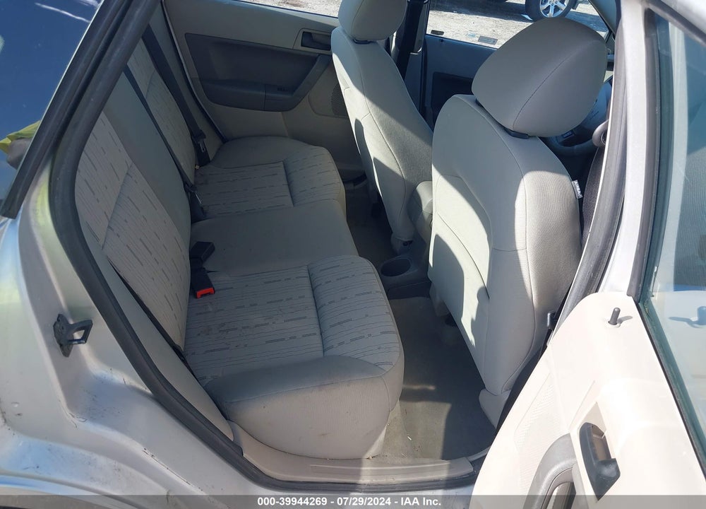 2010 FORD FOCUS SE VIN: 1FAHP3FN5AW251510