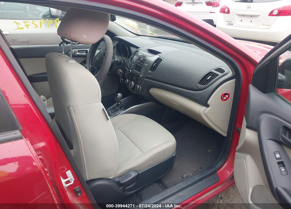 2013 KIA FORTE EX VIN: KNAFU4A25D5708806