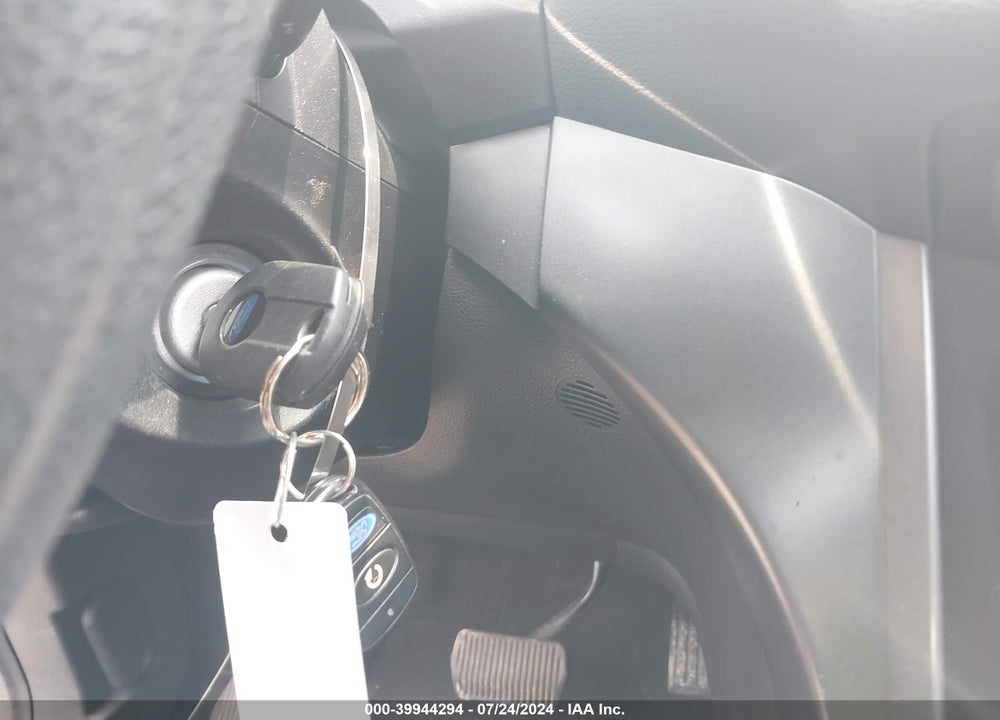 2017 FORD ESCAPE SE VIN: 1FMCU9GDXHUE06950