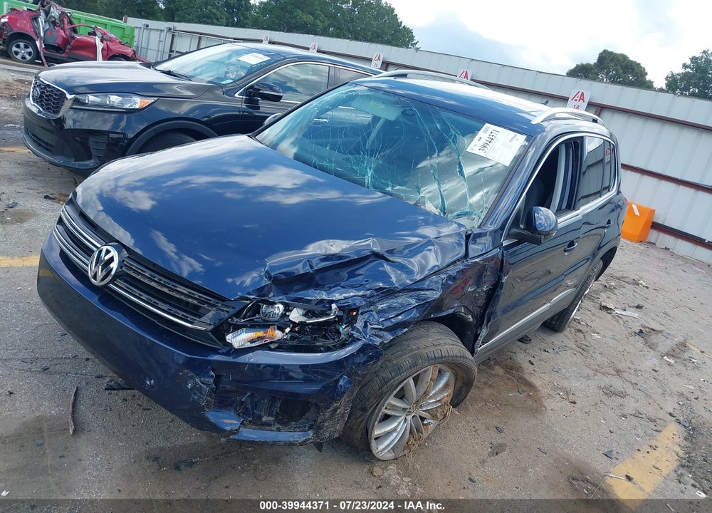 2016 VOLKSWAGEN TIGUAN SE VIN: WVGAV7AX1GW571705