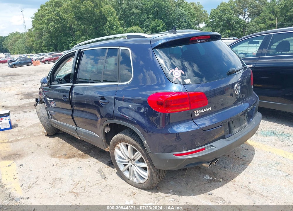 2016 VOLKSWAGEN TIGUAN SE VIN: WVGAV7AX1GW571705