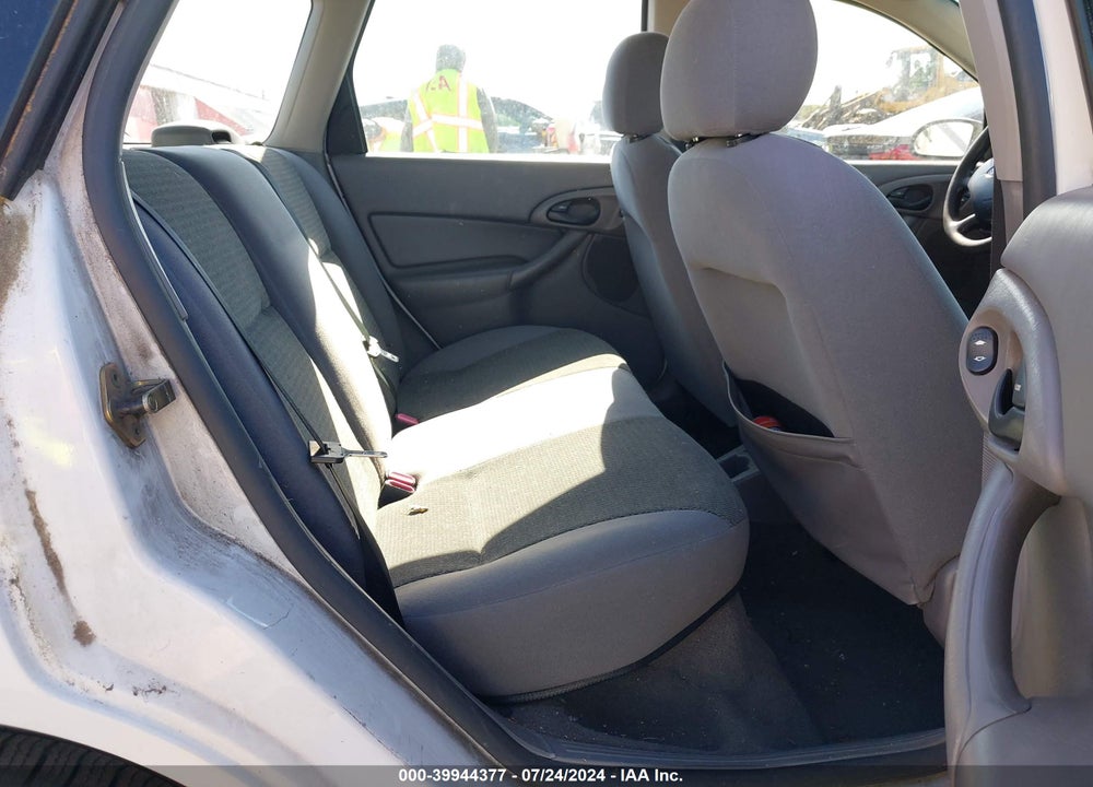 2004 FORD FOCUS SE VIN: 1FAFP36Z44W129283