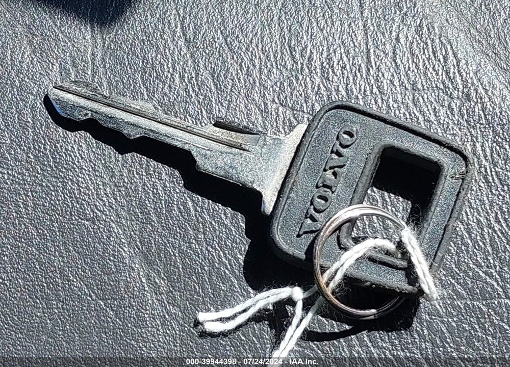 1992 VOLVO 940 VIN: YV1JS8831NA060716