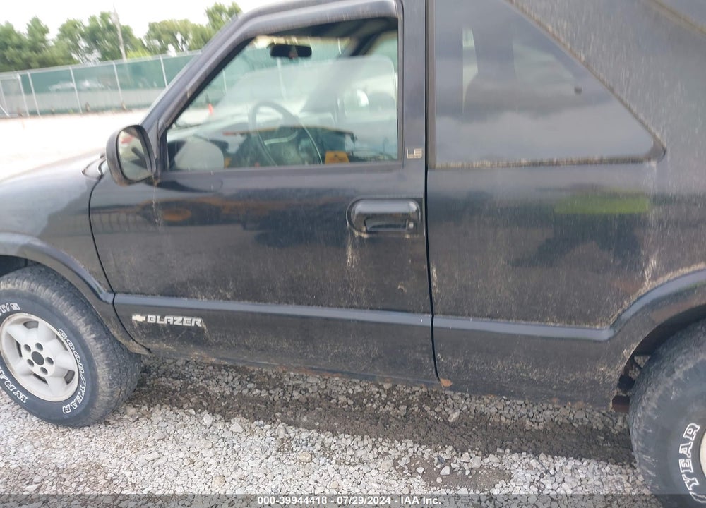 1995 CHEVROLET BLAZER VIN: 1GNCT18W9S2155745
