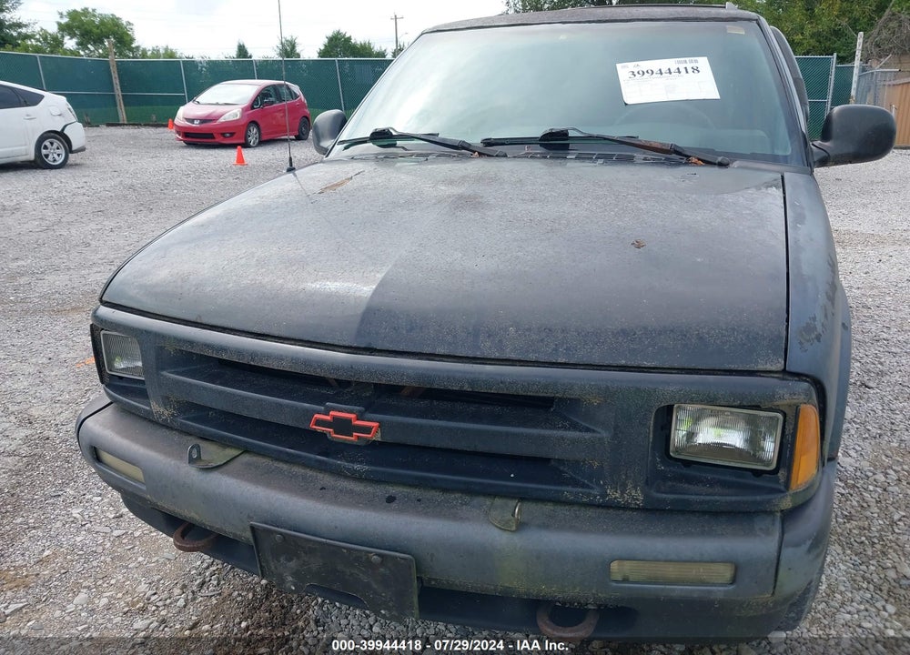 1995 CHEVROLET BLAZER VIN: 1GNCT18W9S2155745