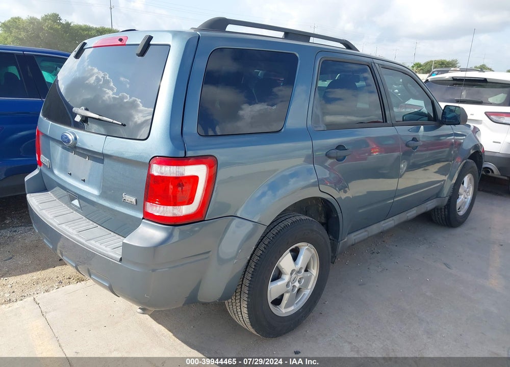2010 FORD ESCAPE XLT VIN: 1FMCU0DG5AKD45373