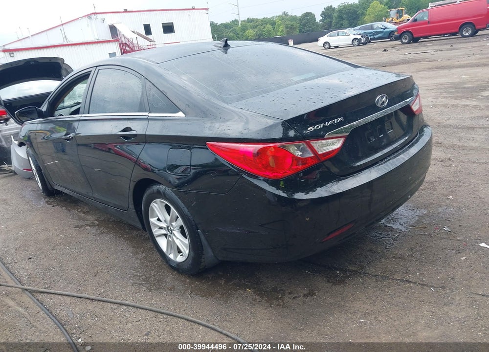 2013 HYUNDAI SONATA GLS VIN: 5NPEB4AC6DH774830