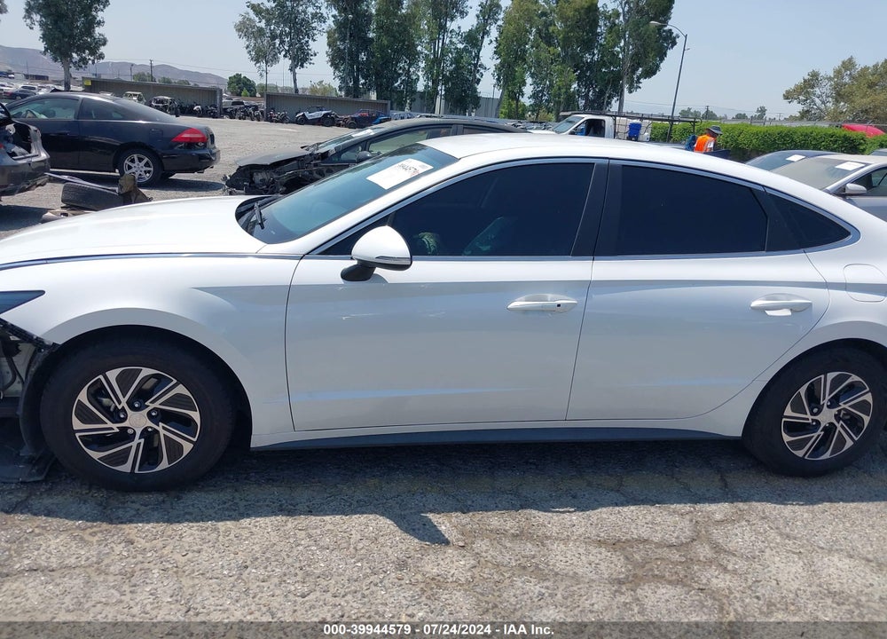 2021 HYUNDAI SONATA BLUE VIN: KMHL24JJ7MA033434