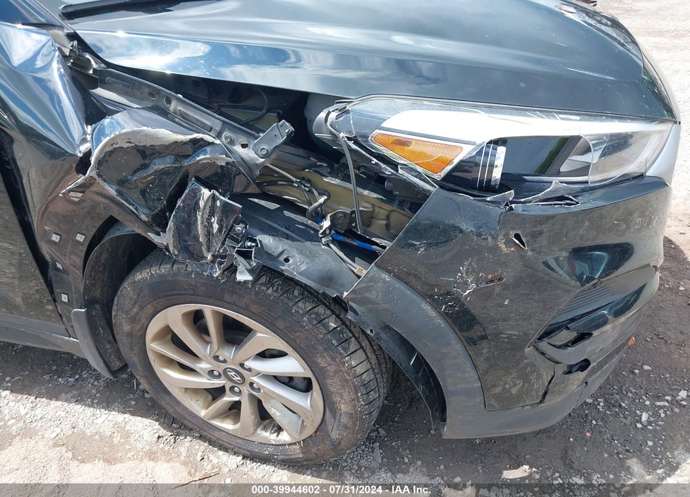 2018 HYUNDAI TUCSON SE VIN: KM8J2CA45JU694613