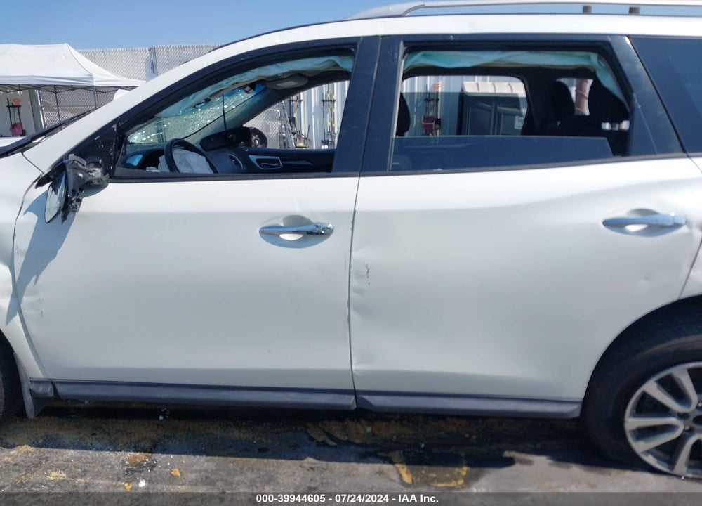 2015 NISSAN PATHFINDER SV VIN: 5N1AR2MN0FC699421