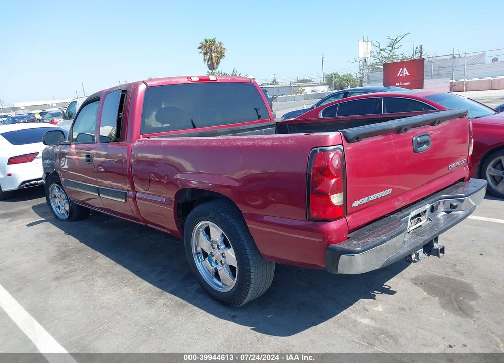 2005 CHEVROLET SILVERADO 1500 LS VIN: 2GCEC19T251351410