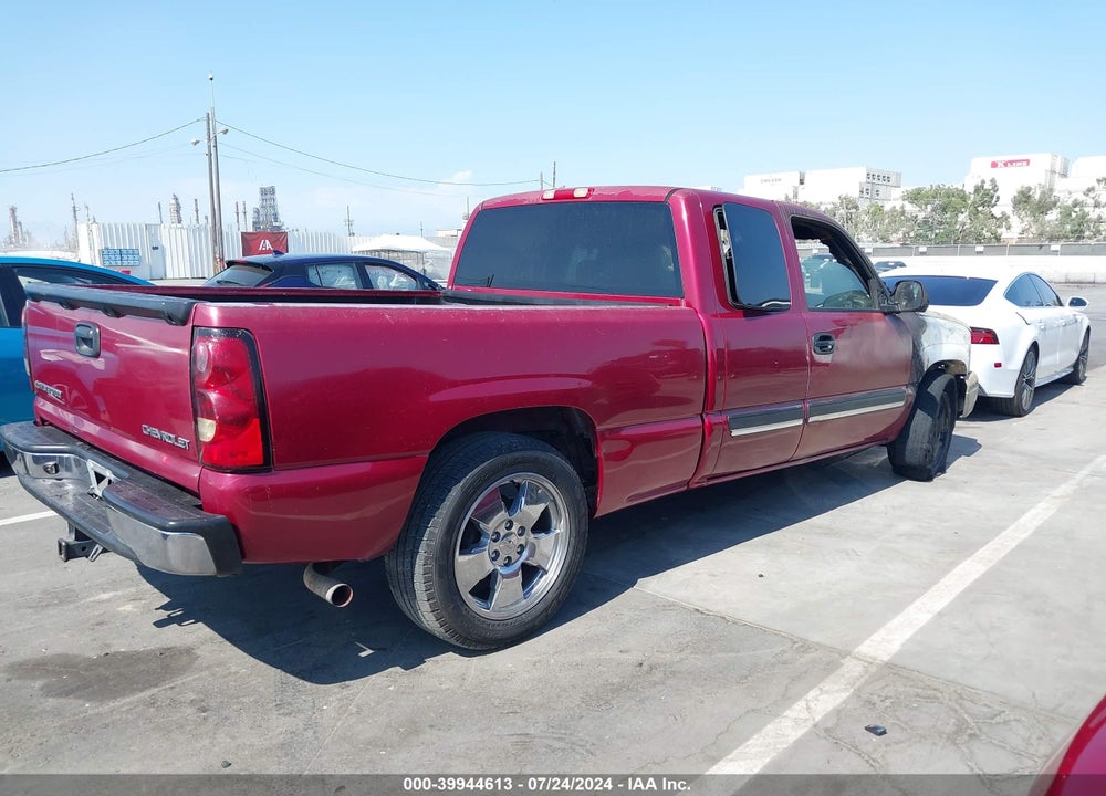 2005 CHEVROLET SILVERADO 1500 LS VIN: 2GCEC19T251351410