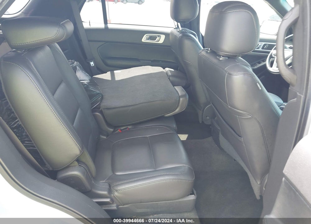 2015 FORD EXPLORER XLT VIN: 1FM5K7D88FGA18802