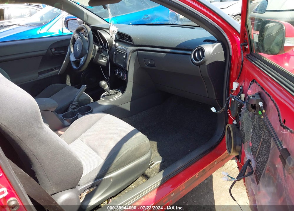 2014 SCION TC VIN: JTKJF5C70E3067544