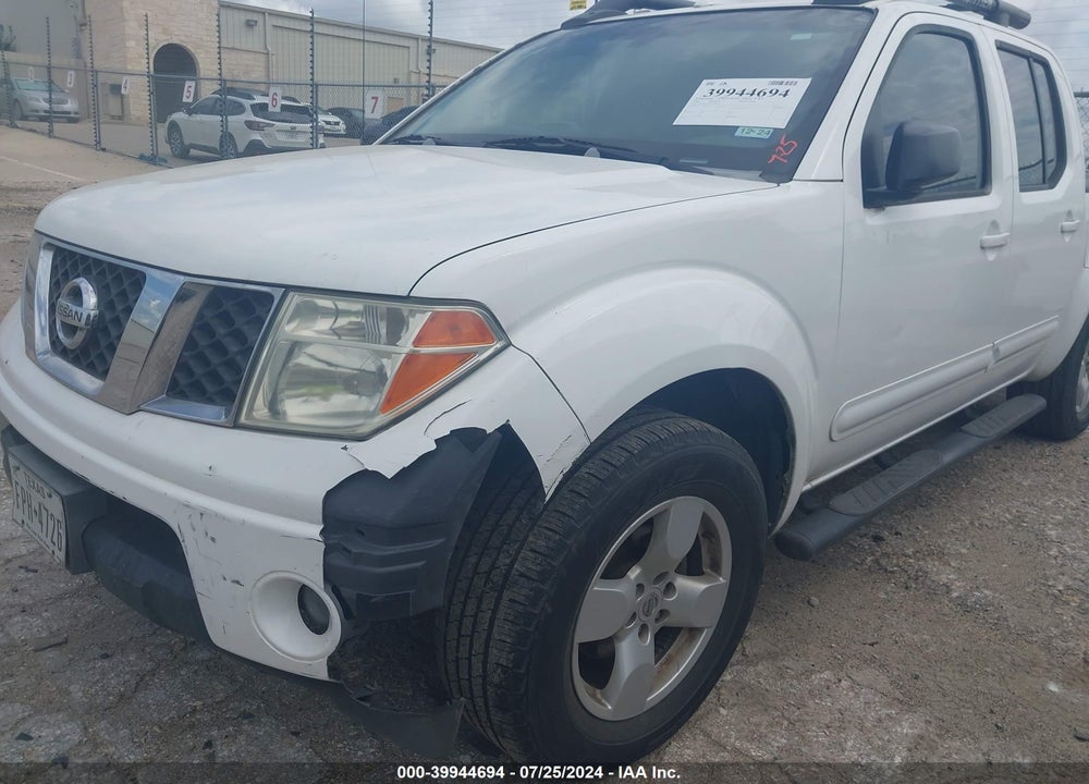 2006 NISSAN FRONTIER LE VIN: 1N6AD07U46C459053