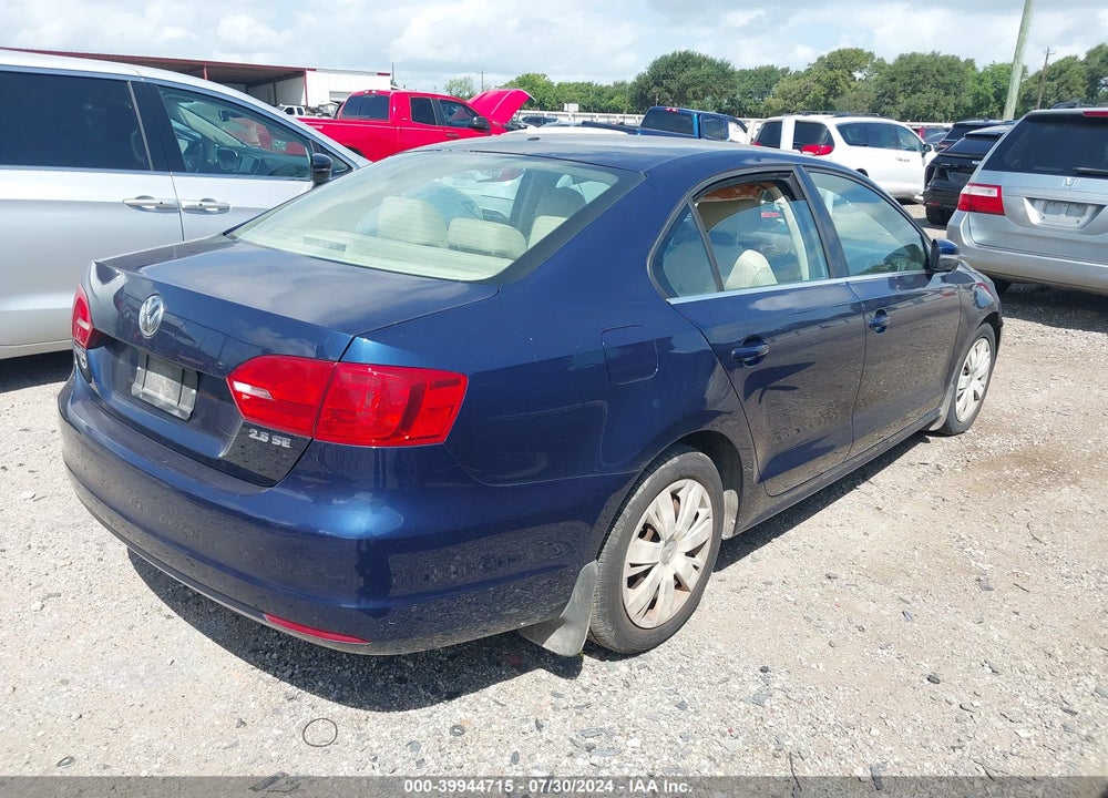 2013 VOLKSWAGEN JETTA 2.5L SE VIN: 3VWDX7AJXDM397410
