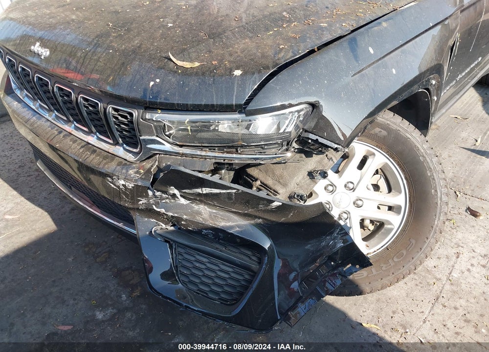 2023 JEEP GRAND CHEROKEE LAREDO 4X4 VIN: 1C4RJHAG8PC644109