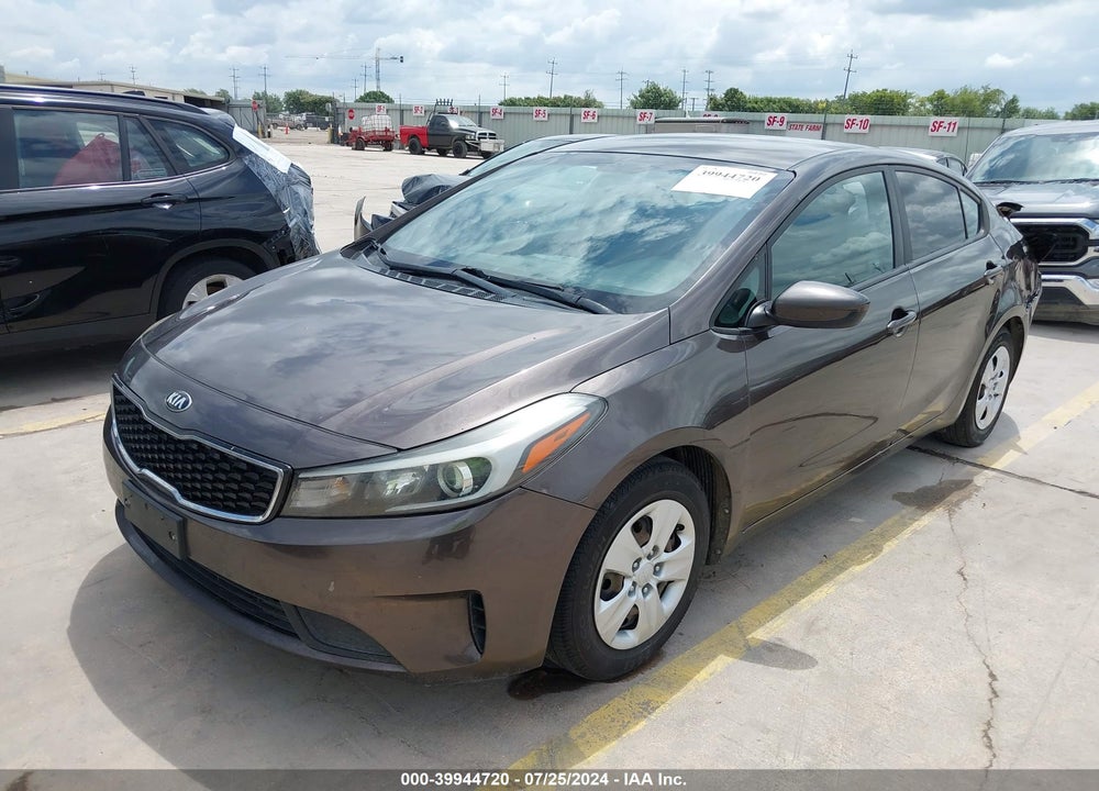 2017 KIA FORTE LX VIN: 3KPFK4A70HE061200