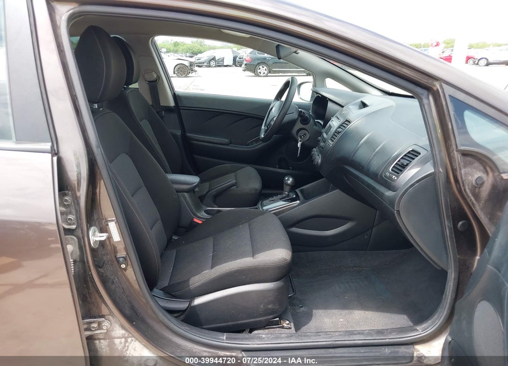 2017 KIA FORTE LX VIN: 3KPFK4A70HE061200