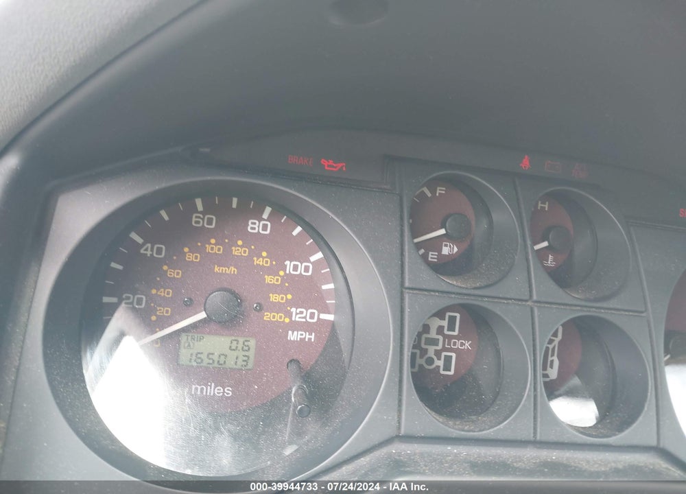 2001 MITSUBISHI MONTERO LIMITED VIN: JA4MW51R01J033239