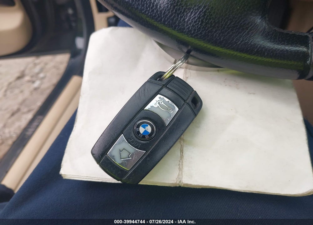 2007 BMW 328I VIN: WBAVA33537KX74234