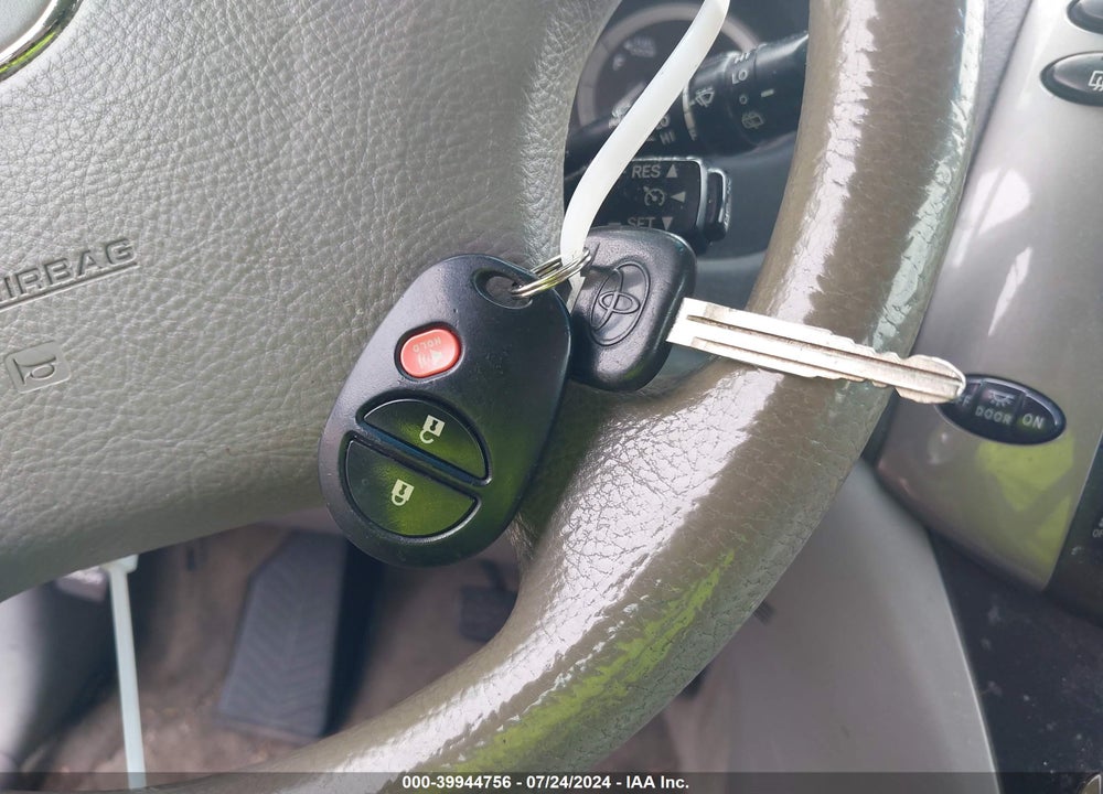 2008 TOYOTA SIENNA CE VIN: 5TDZK23C48S212492