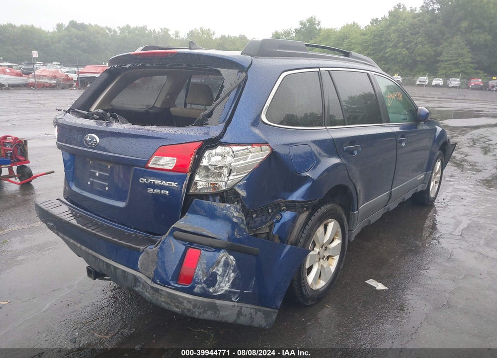 2011 SUBARU OUTBACK 3.6R LIMITED VIN: 4S4BRDLCXB2384660