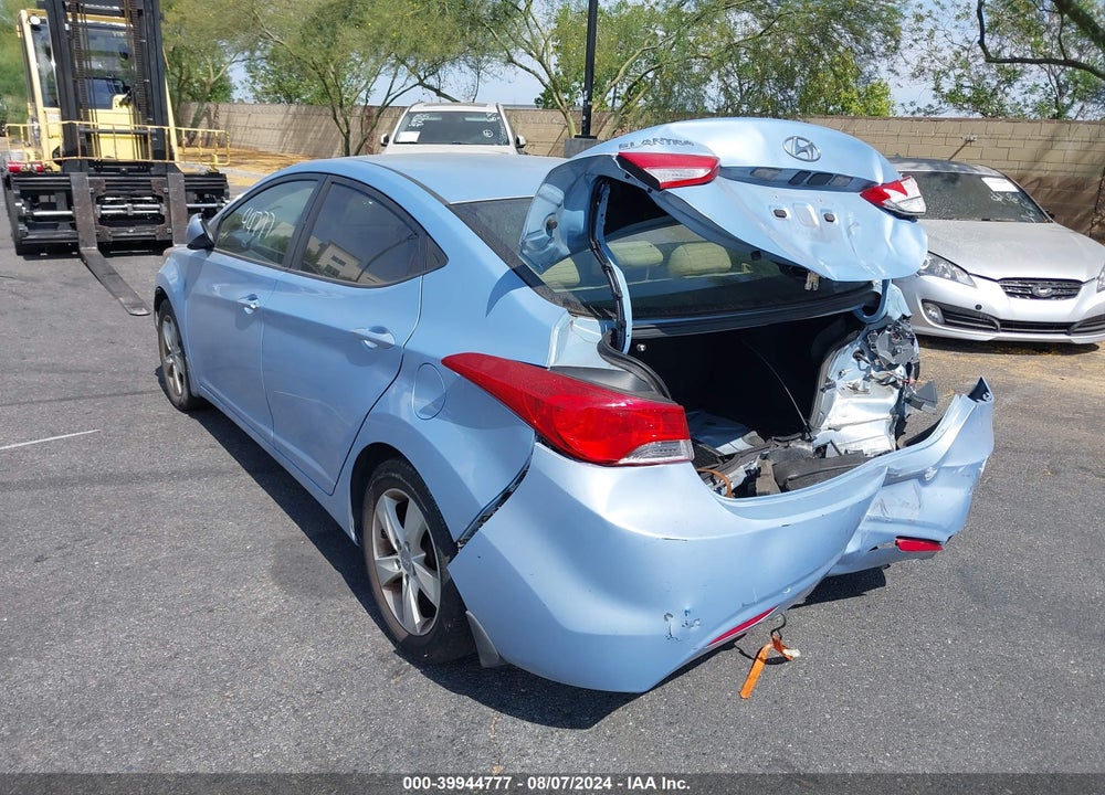 2013 HYUNDAI ELANTRA GLS VIN: KMHDH4AEXDU688580