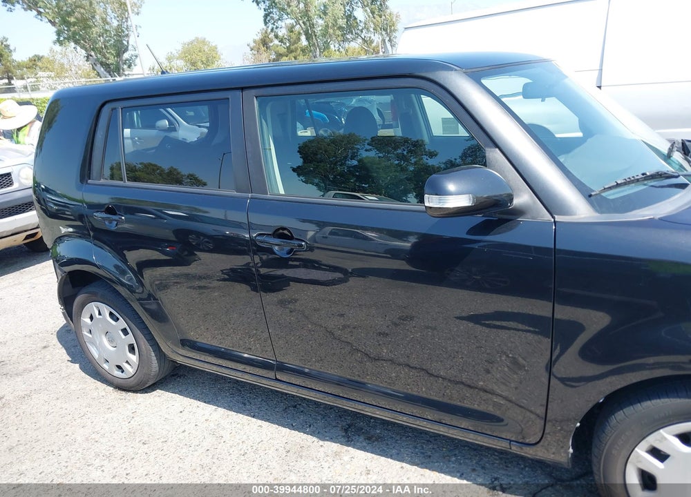 2015 SCION XB VIN: JTLZE4FE2FJ079746