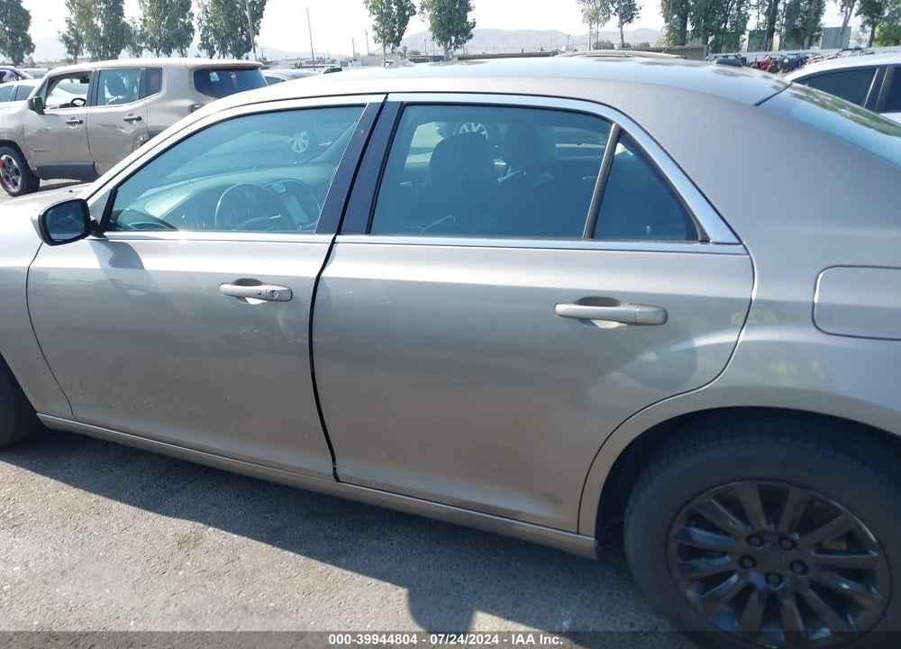 2014 CHRYSLER 300 VIN: 2C3CCAAG1EH262946